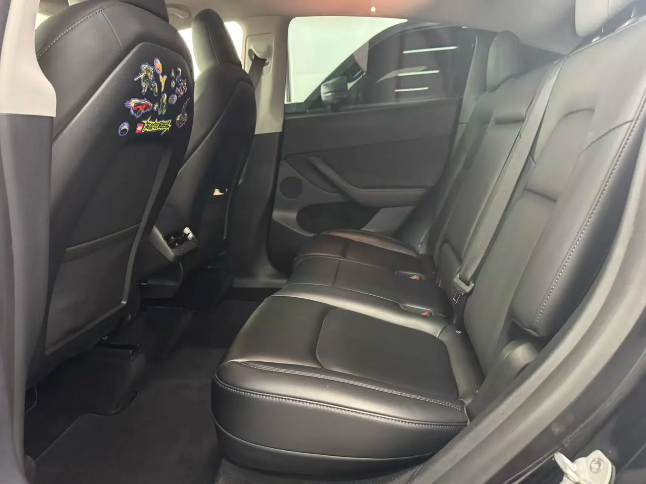 Tesla 2022 Model Y rear-wheel drive version automatic transmission 5