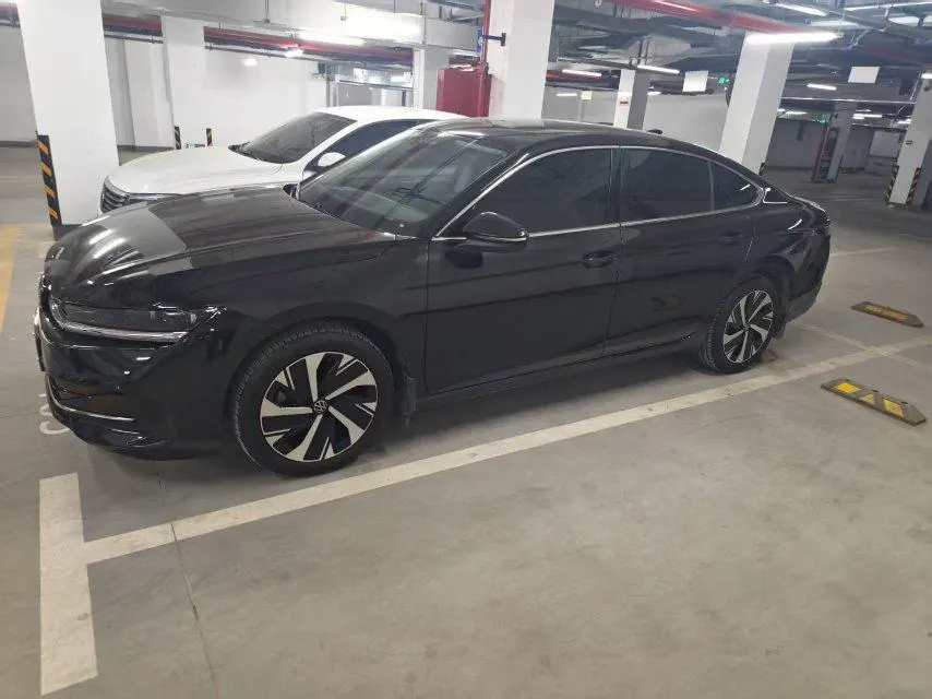 Volkswagen 2024 Magotan 1.5TSI 300TSI Premium Edition Eye Bag Automatic Block 2