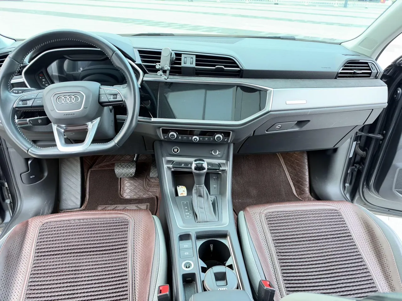 Audi 2022 Q3 1.4TFSI 35TFSI Fashion Elegant Automatic Gear 5