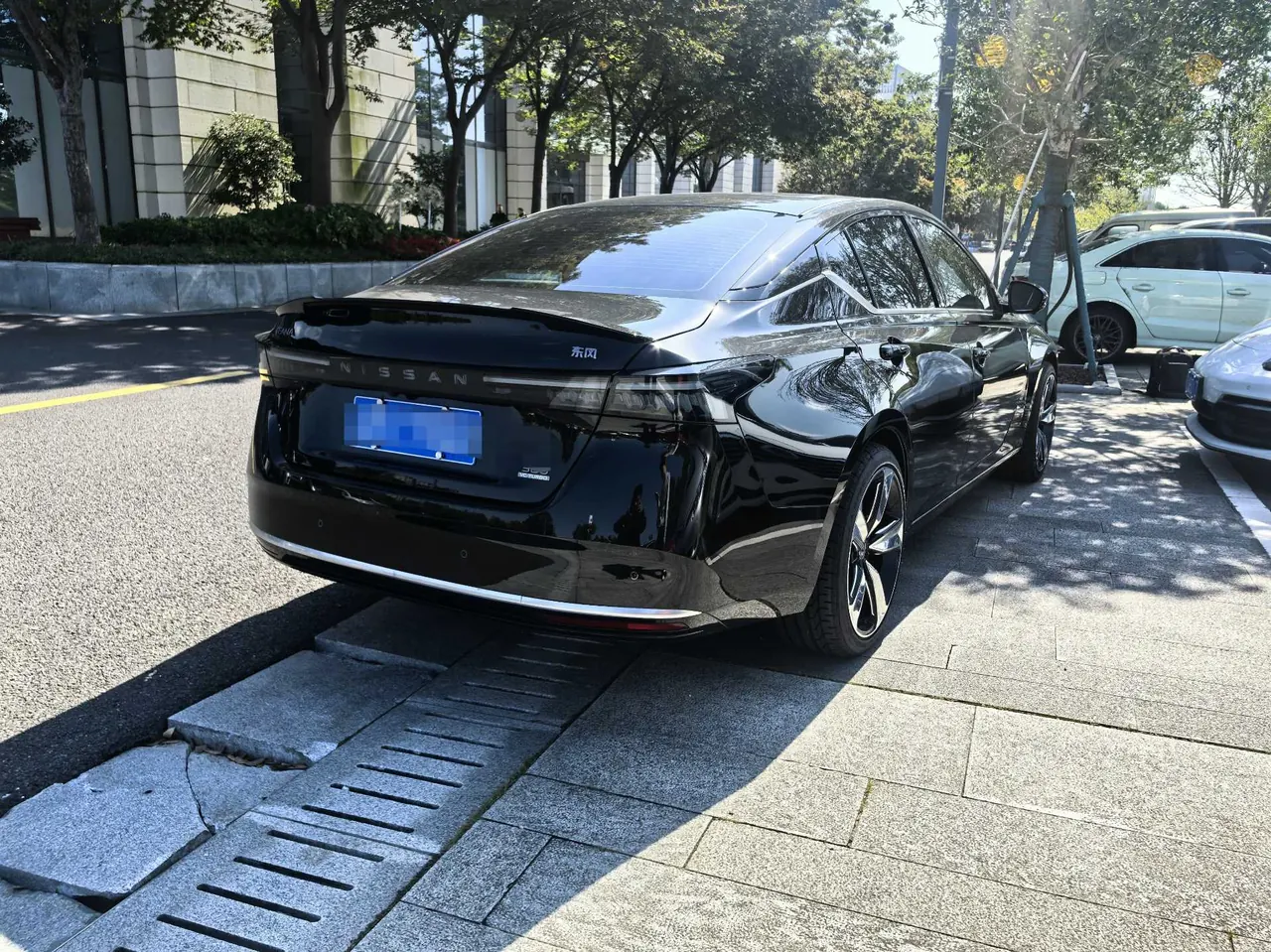 Nissan 2026 Teana 2.0 Stepless Hongmeng Cockpit Intelligent Super Comfortable Automatic Gear 5