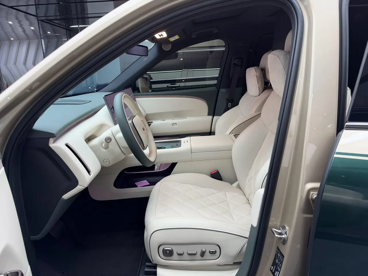 Li 2026 L9 Livis automatic gear 2