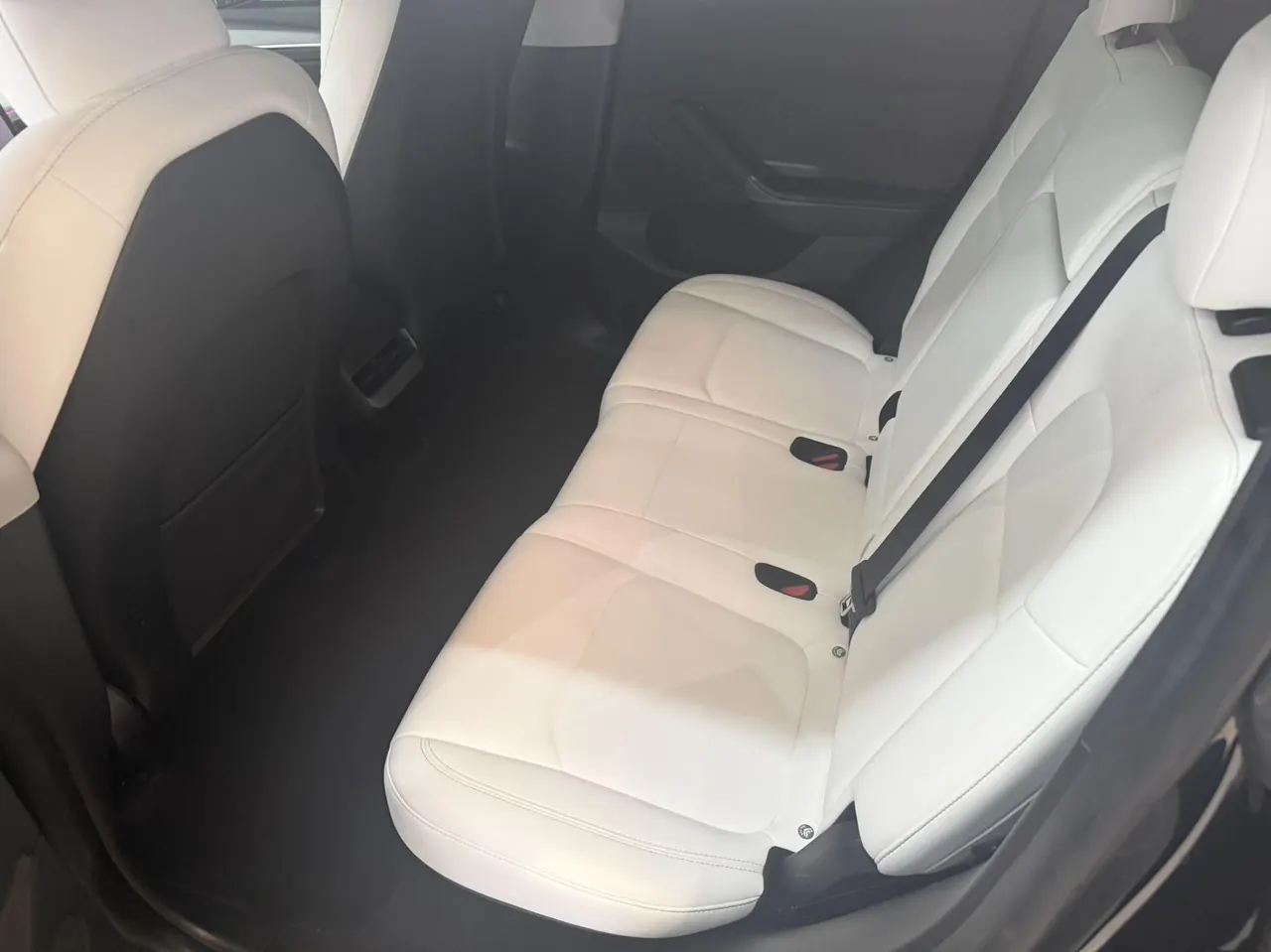 Tesla 2023 Model Y rear-wheel drive version automatic transmission 3