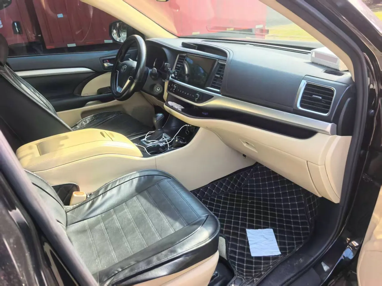 Toyota 2022 Highlander 2.0T 380T 4-wheel drive deluxe 7-seat automatic gear 10