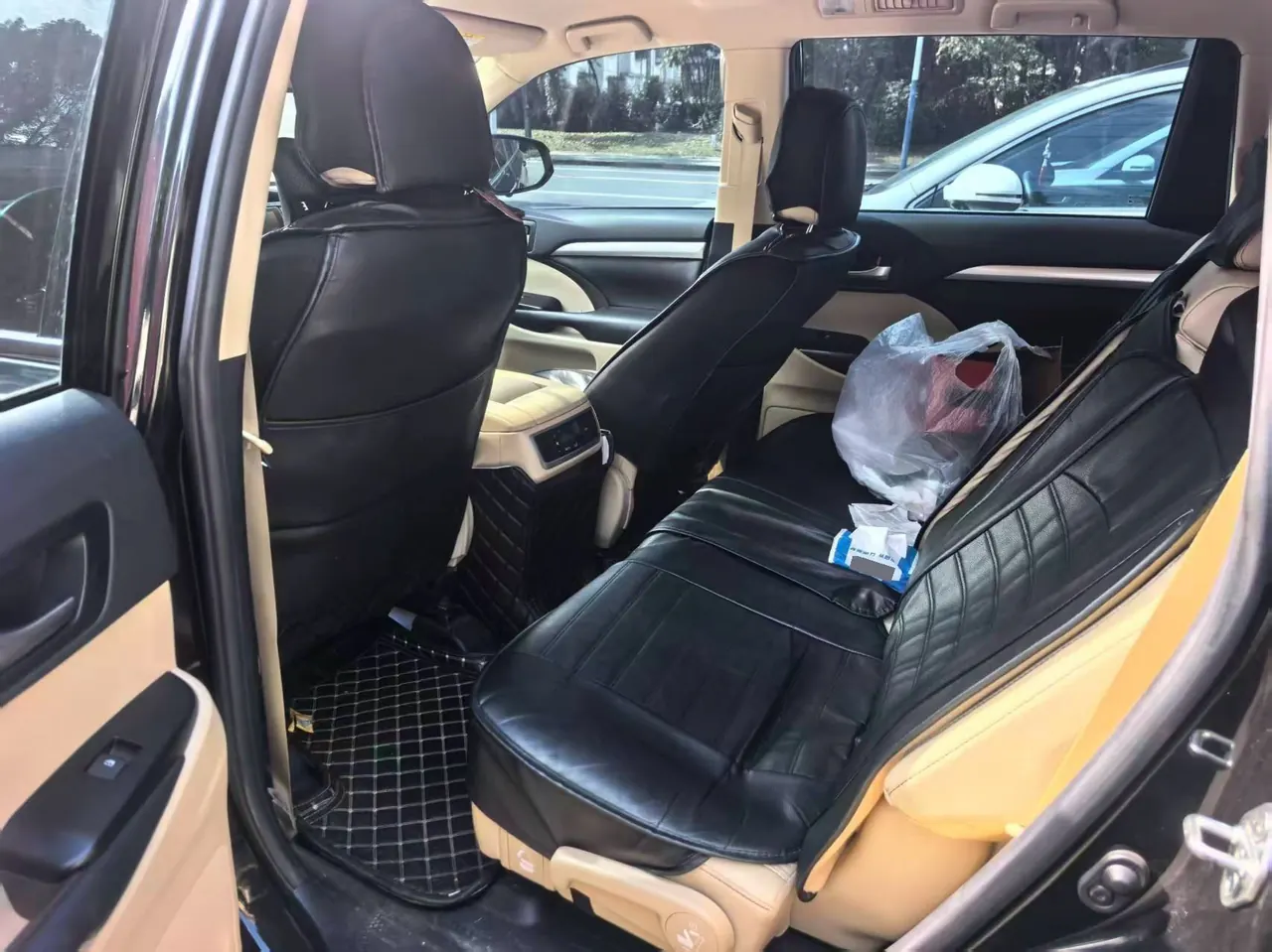 Toyota 2022 Highlander 2.0T 380T 4-wheel drive deluxe 7-seat automatic gear 9