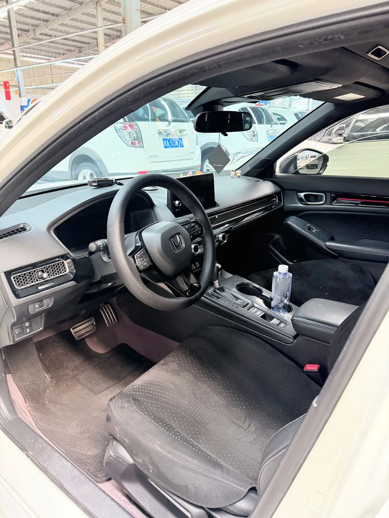 Honda 2022 Civic 1.5T Stepless 240TURBO Combustion Edition Automatic Gear 2