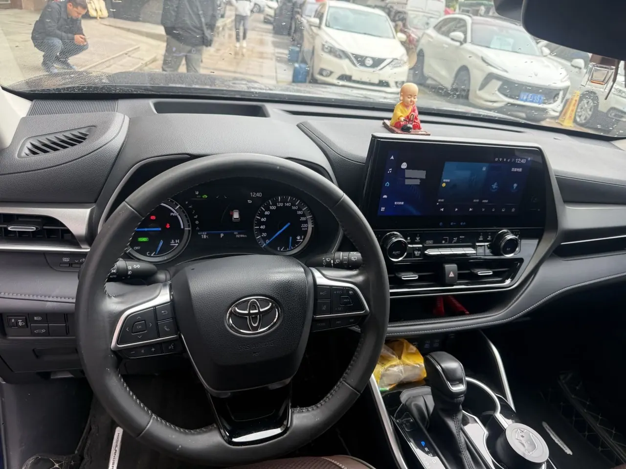 Toyota 2022 Highlander Dual Engine 2.5 Stepless Four-wheel Drive Premium Edition 7-seat Automatic Gear 5