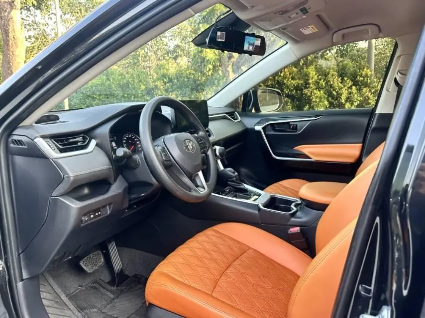 Toyota 2024 RAV4 Rongbo 2.0 Stepless Two-Drive City Edition Automatic Gear 9
