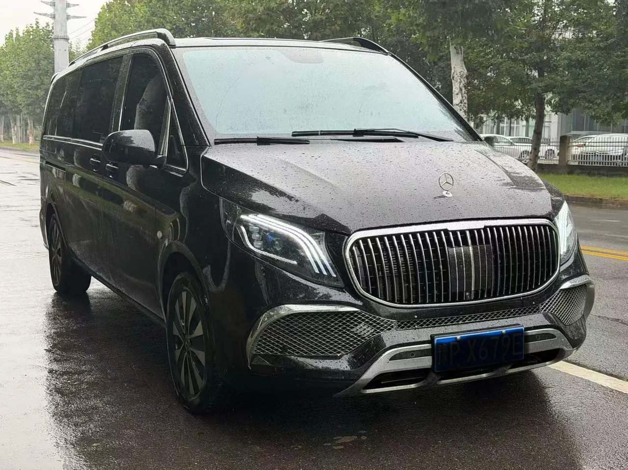Mercedes Benz 2024 Vito 2.0T Business Edition 7-seat Automatic Gear 2