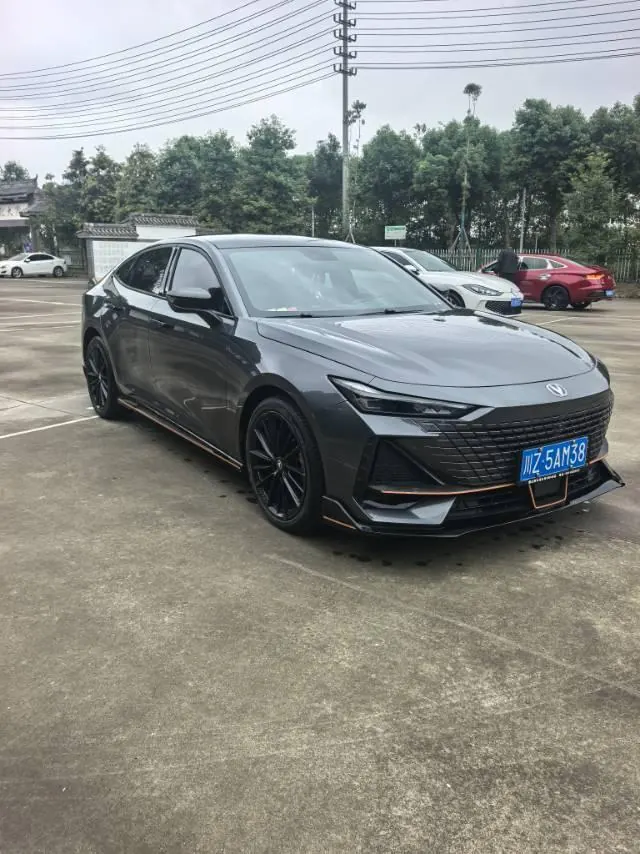 ChangAn 2022 UNI-V 1.5T Sports Edition Automatic 3