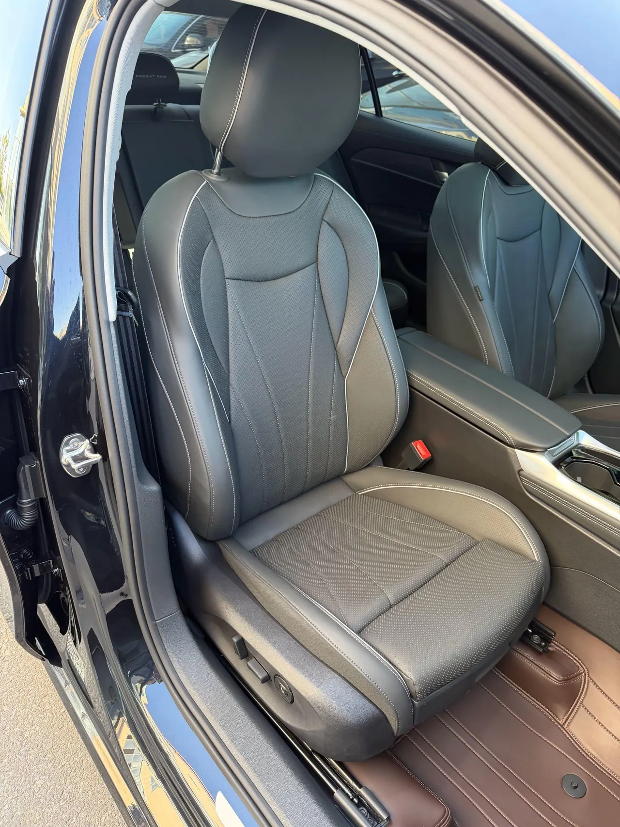 Volkswagen 2026 Passat Pro 2.0TSI 380TSI Longyun Edition Automatic Gear 6