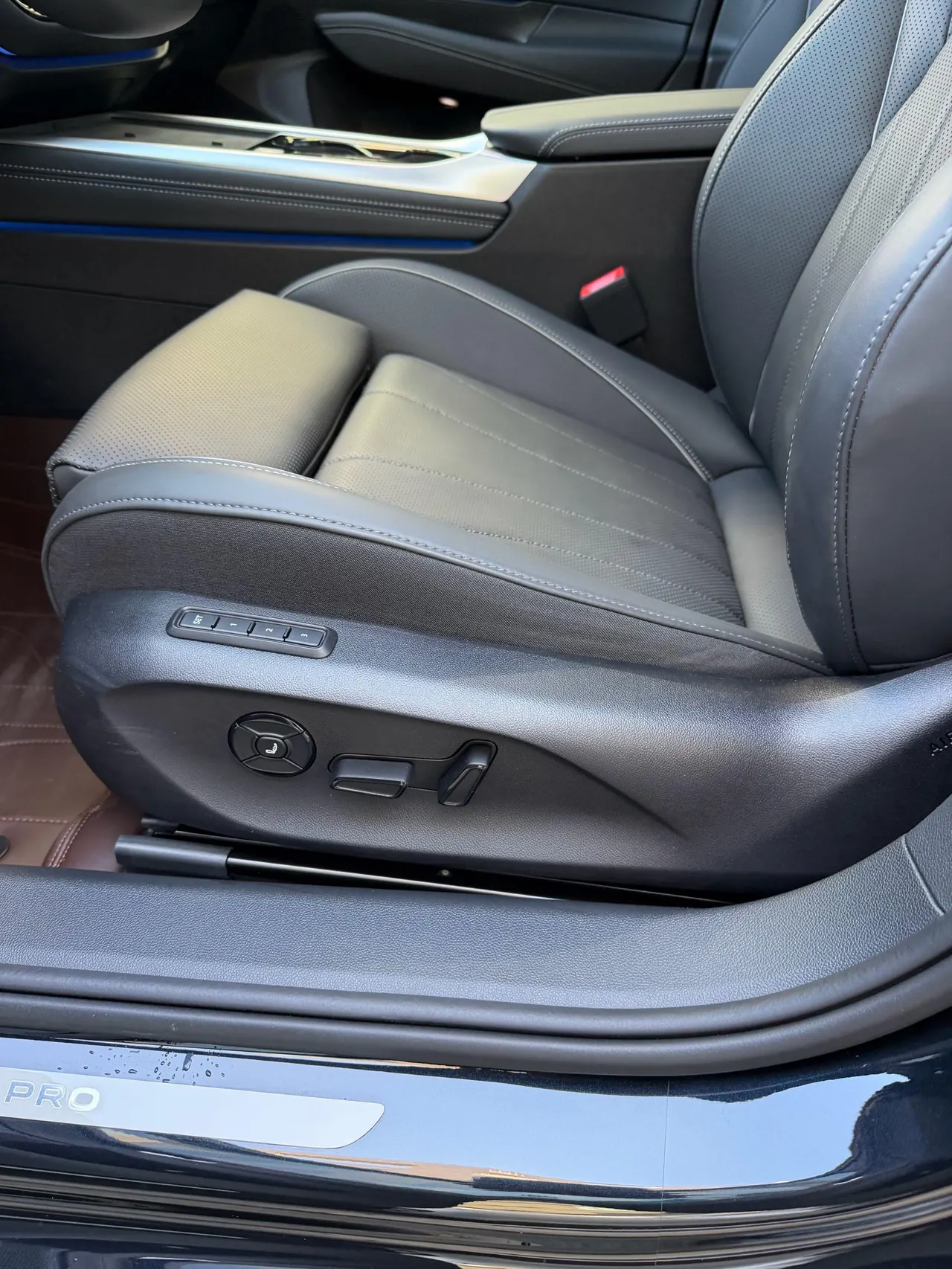 Volkswagen 2026 Passat Pro 2.0TSI 380TSI Longyun Edition Automatic Gear 8