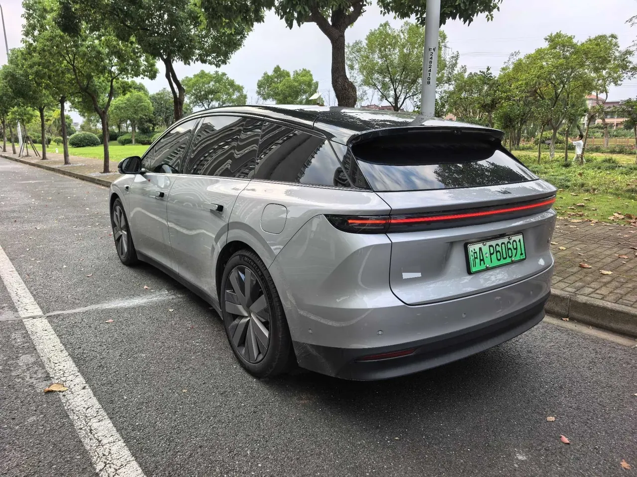 Li 2025 i6 four-wheel drive basic automatic transmission 6