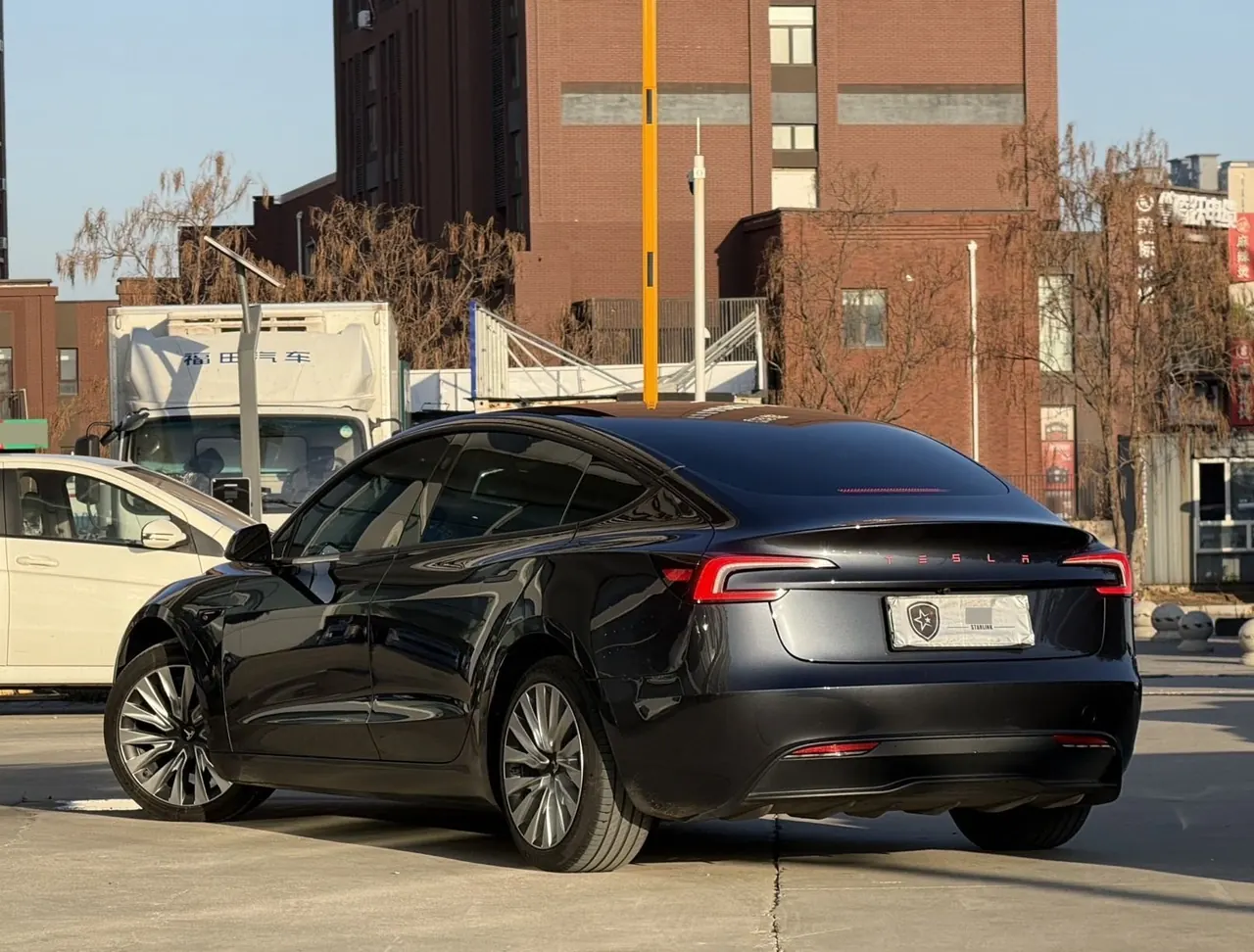 Tesla 2023 Model 3 Rejuvenation Edition Rear Wheel Drive Automatic Transmission 5