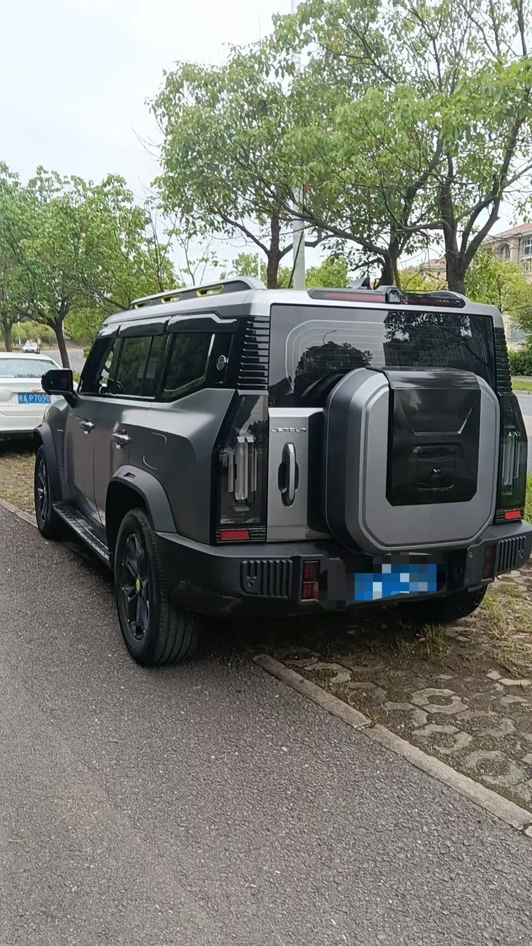 Jetour 2023 Traveler 2.0T Four-Wheel-Drive Cross-Country PRO Automatic 5