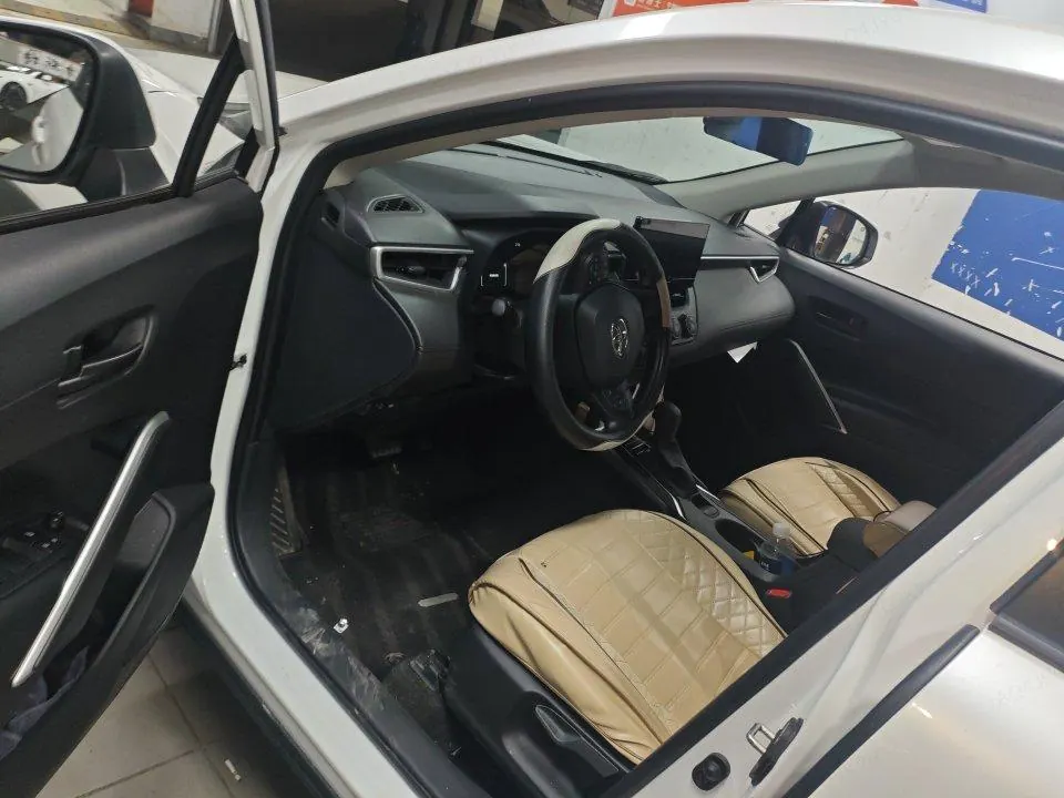 Toyota 2024 Corolla Cross 2.0 CVT Pioneer Edition, Automatic Transmission 4