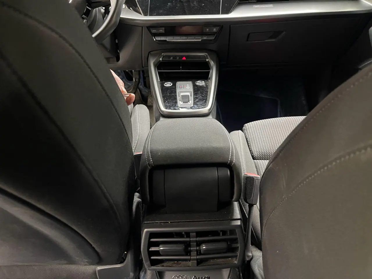 Audi 2021 A3L Limousine 1.4TFSI 35TFSI Aggressive Sports Automatic 9