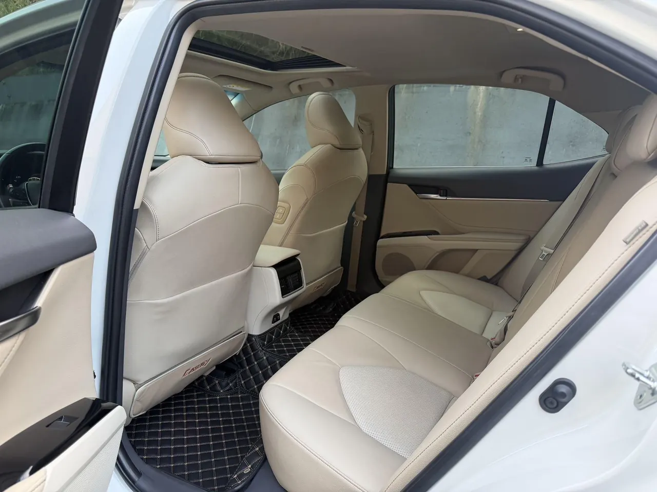 Toyota 2021 Camry 2.0G Stepless Deluxe Edition Automatic Gear 6