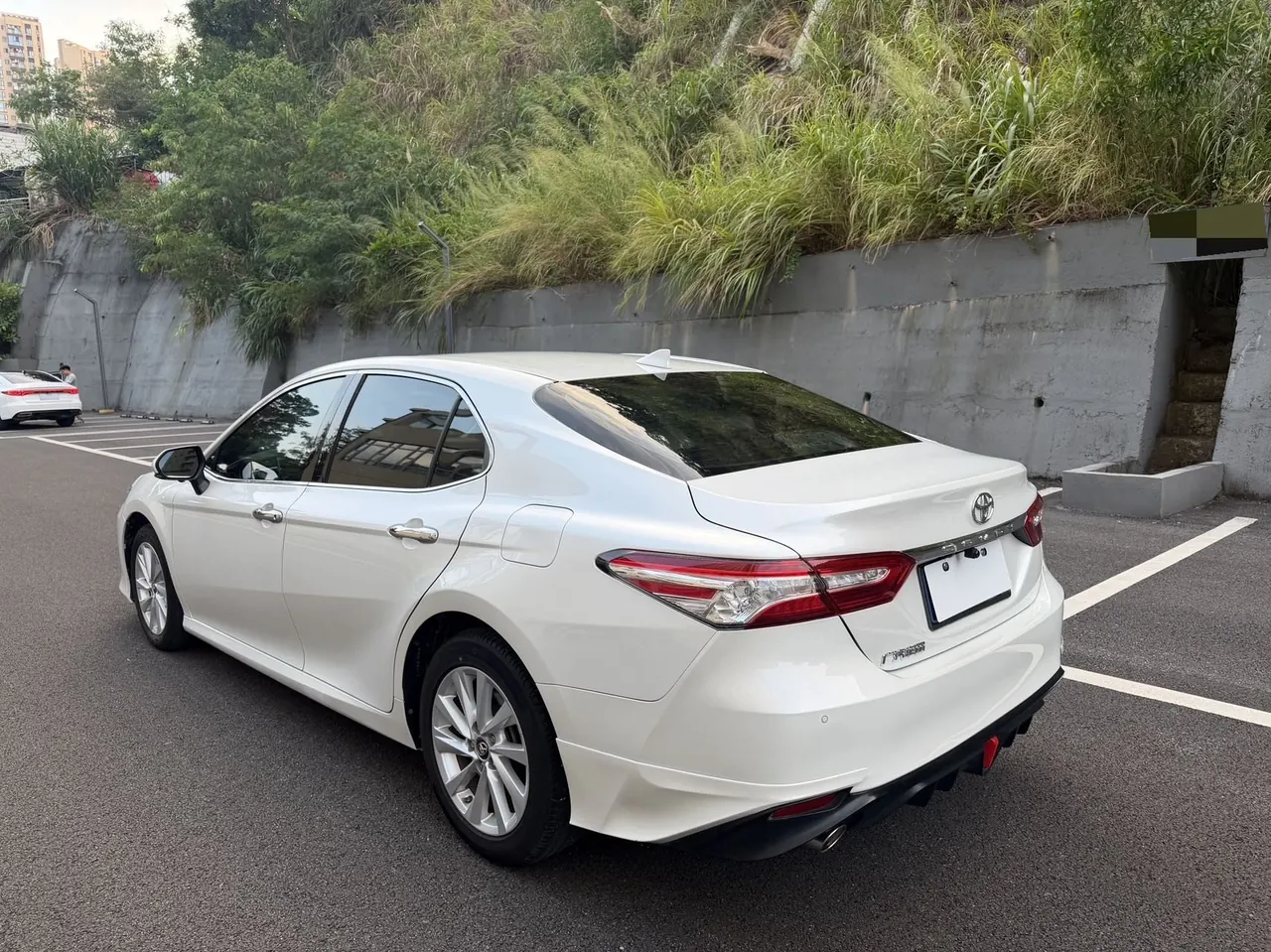 Toyota 2021 Camry 2.0G Stepless Deluxe Edition Automatic Gear 9