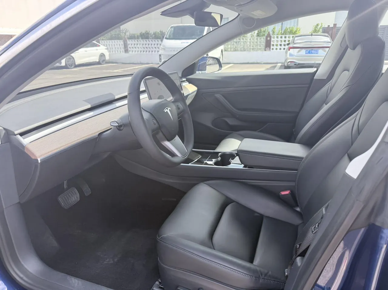 Tesla 2020 Model 3 Standard Endurance Rear Drive Upgraded Automatic Gear 3