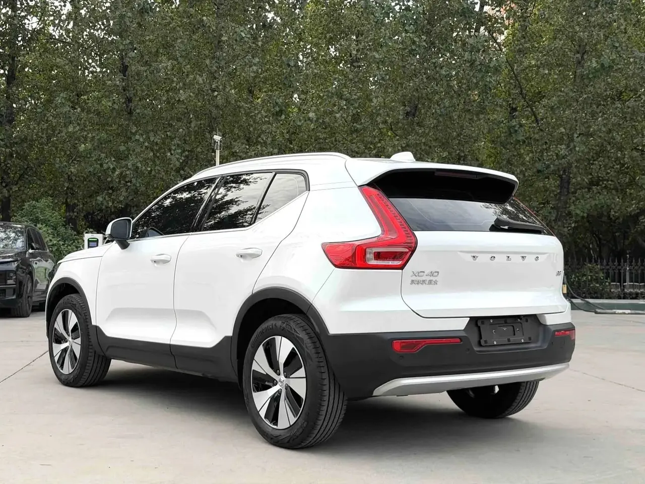 Volvo 2023 XC40 48V 2.0T B3 Zhiyuan Deluxe Edition Automatic Gear 2