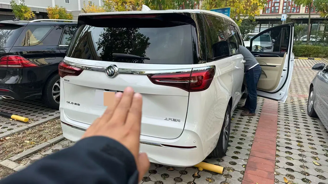 Buick 2022 GL8 ES Lu Zun 2.0T 653T Exclusive Automatic Gear 6