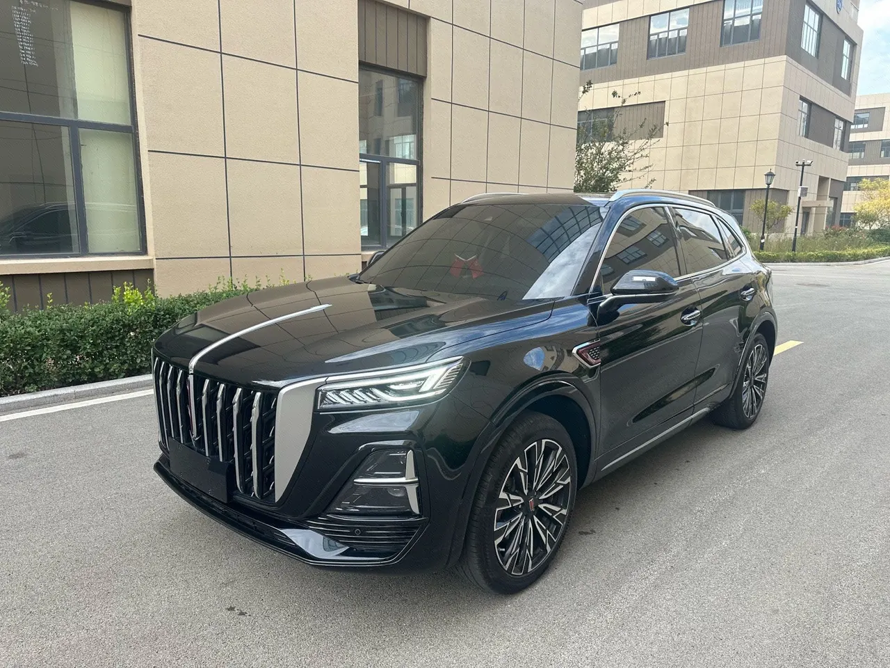 HongQi 2023 HS5 2.0T 4-wheel drive flag enjoy Pro version automatic gear - View 1