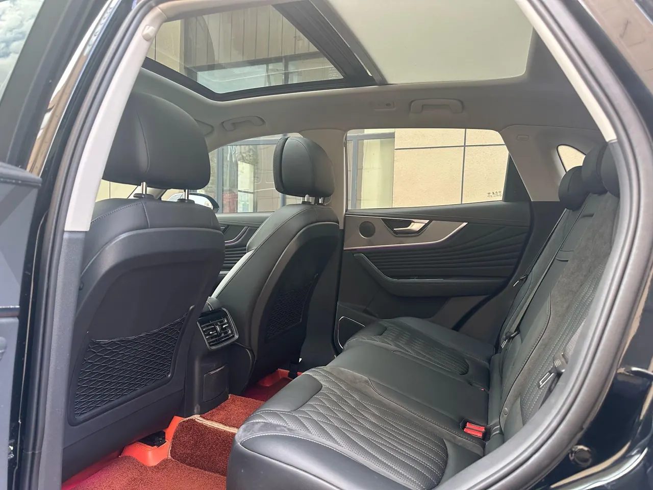 HongQi 2023 HS5 2.0T 4-wheel drive flag enjoy Pro version automatic gear 9