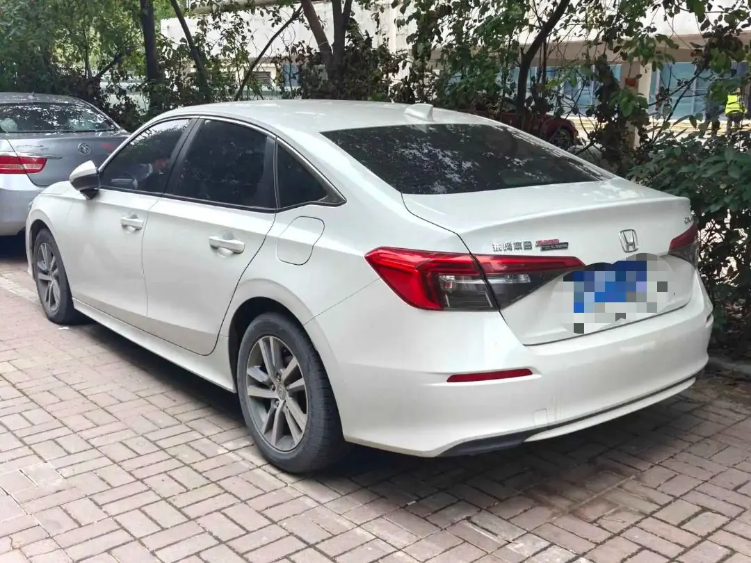 Honda 2023 Civic 1.5T CVT 240TURBO Sporty Edition Automatic 5