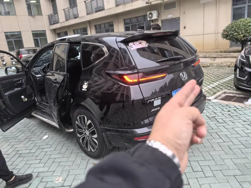 Honda 2020 Hao Ying 1.5T Stepless 240TURBO Four-wheel Drive Premium Edition Automatic Gear 4