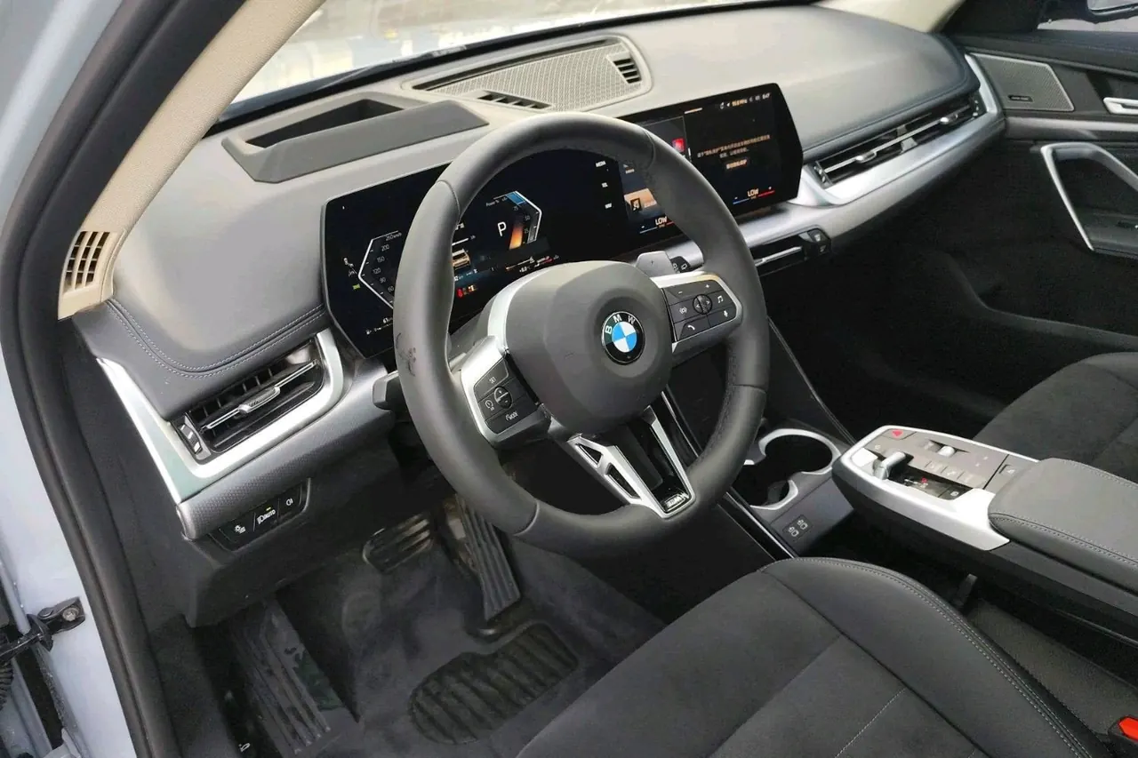 BMW 2026 X1 xDrive25Li 2.0T M sports obsidian night suit automatic gear 4