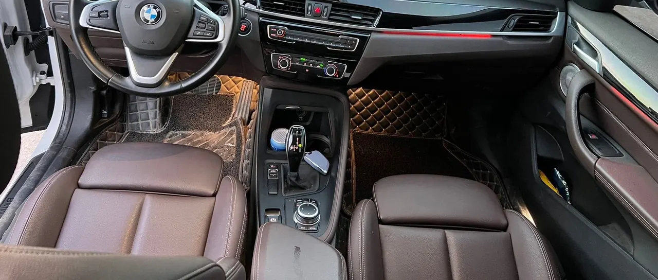 BMW 2021 X1 sDrive20Li 1.5T fashion automatic gear 6