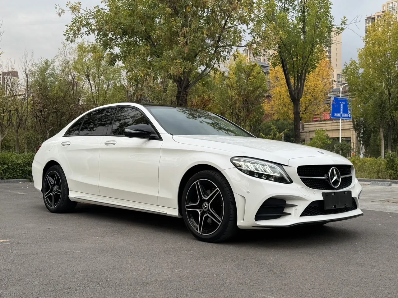 Mercedes Benz Class C 2021 C 260 L 48V 1.5T Sports Star Yao Zhen Tibetan Edition Automatic Gear 3