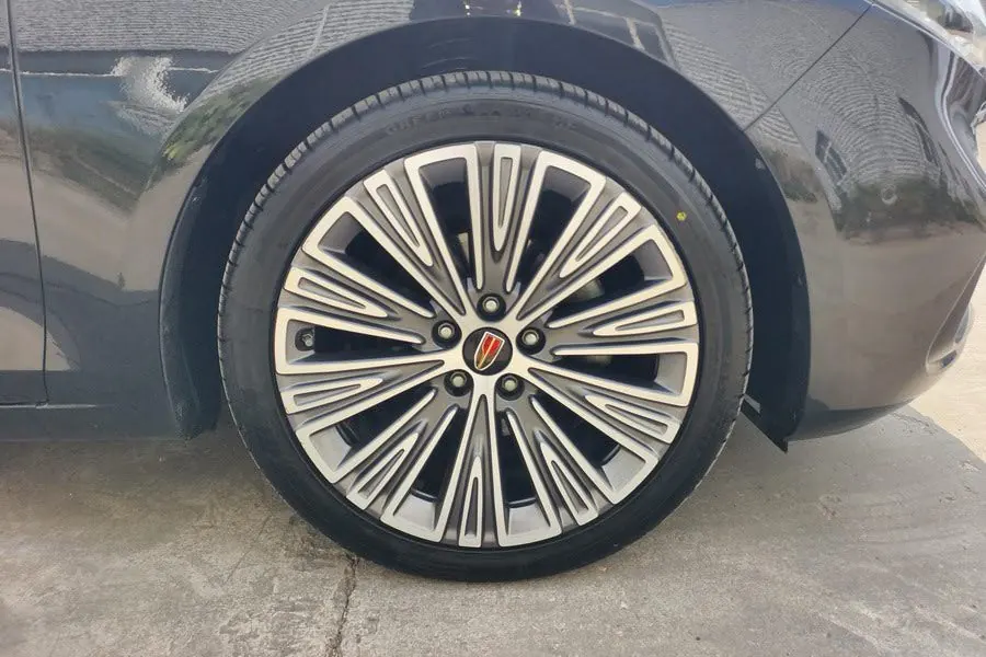 HongQi 2020 H5 1.8TD Zhilian Flag Collar Edition Automatic Gear 4