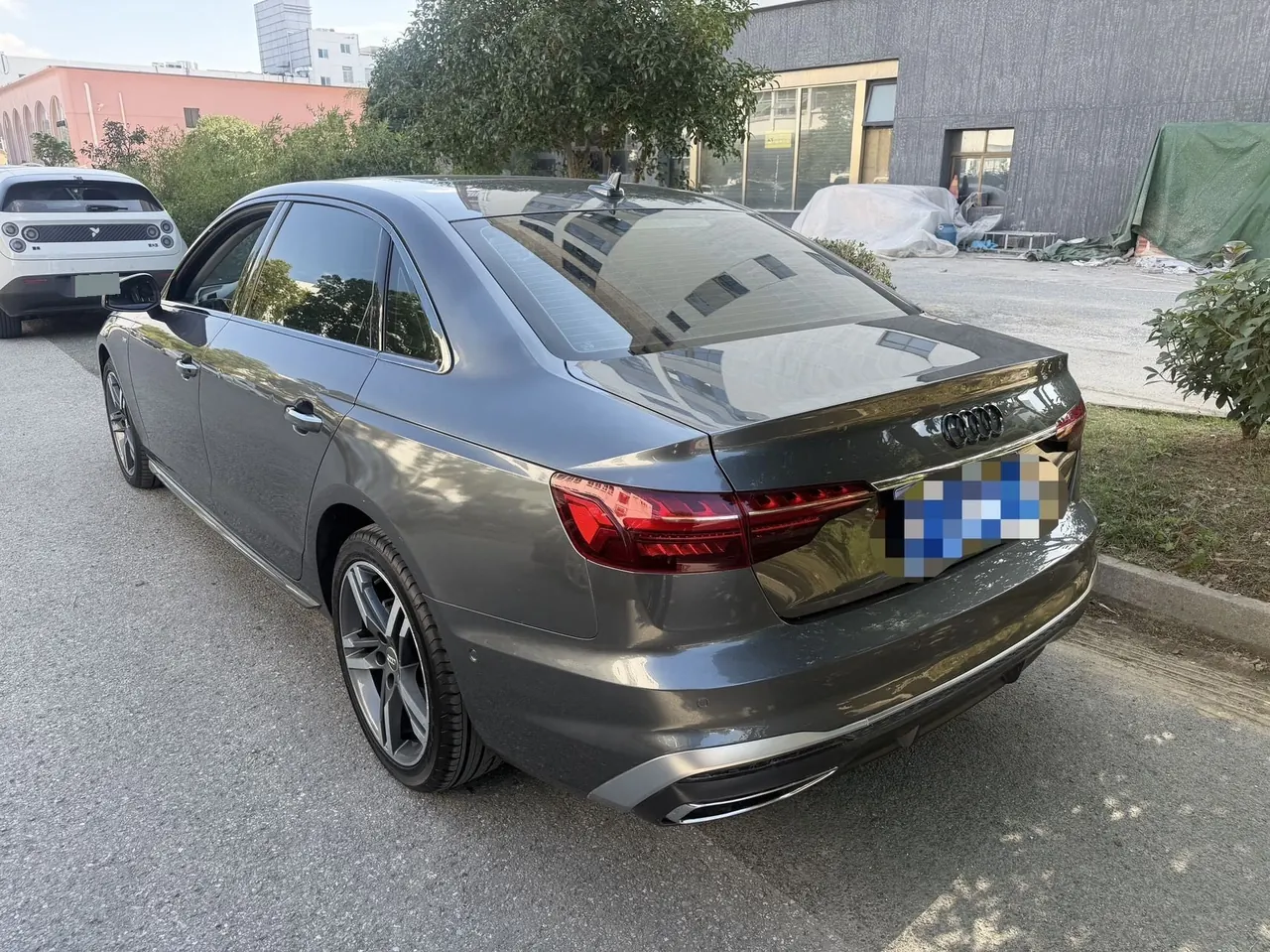 Audi 2020 A4L 2.0TFSI 40TFSI Fashion Dynamic Automatic 3