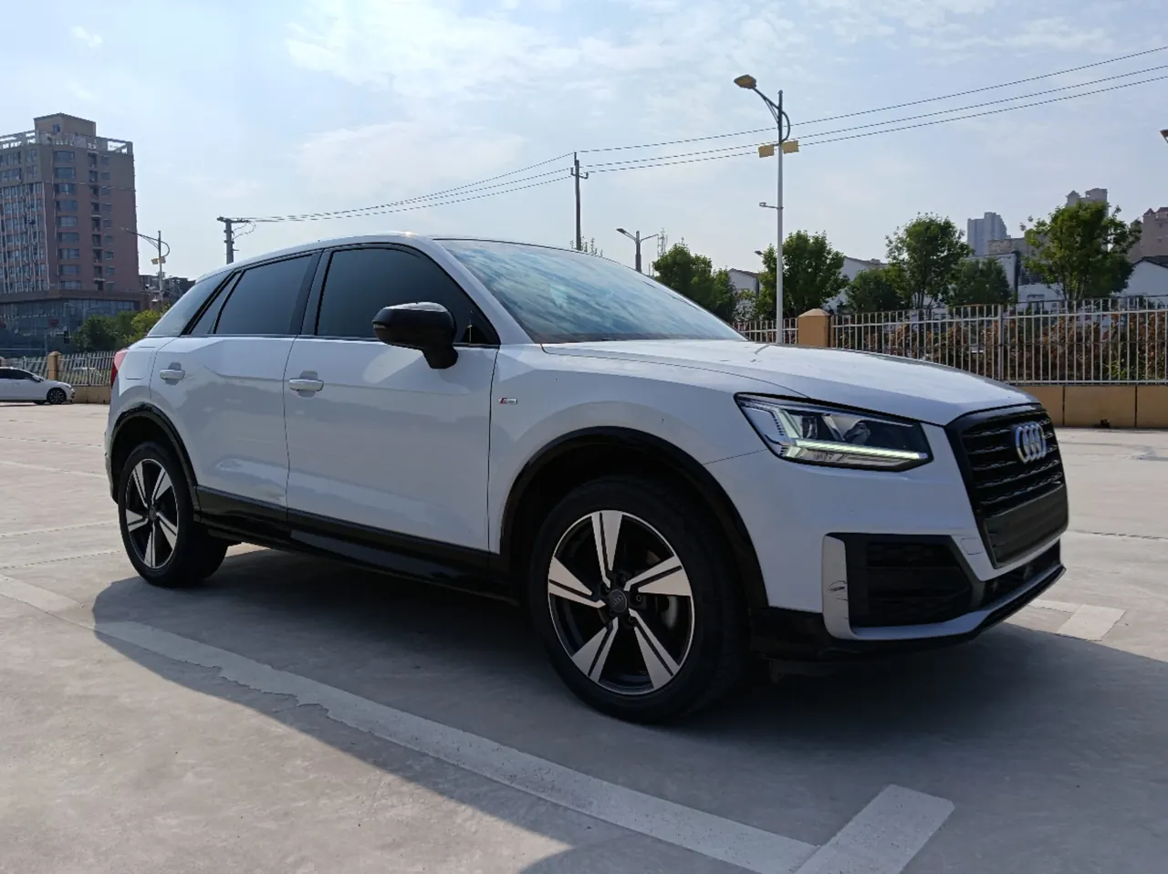 Audi 2020 Q2L 1.4TFSI 35TFSI Fashion Dynamic Automatic 3