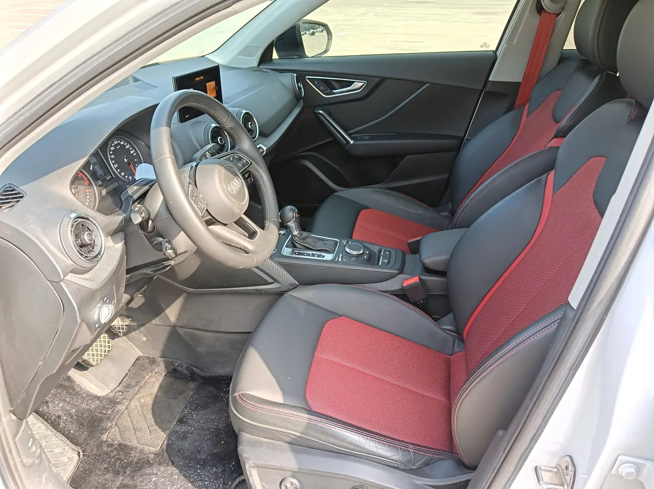 Audi 2020 Q2L 1.4TFSI 35TFSI Fashion Dynamic Automatic 9