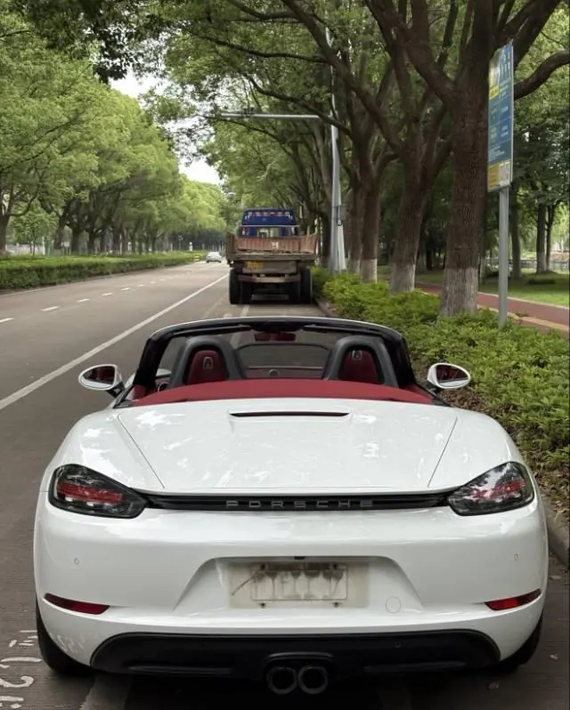 Porsche 718 (Imported) 2020 718 Boxer 2.0T Automatic 5