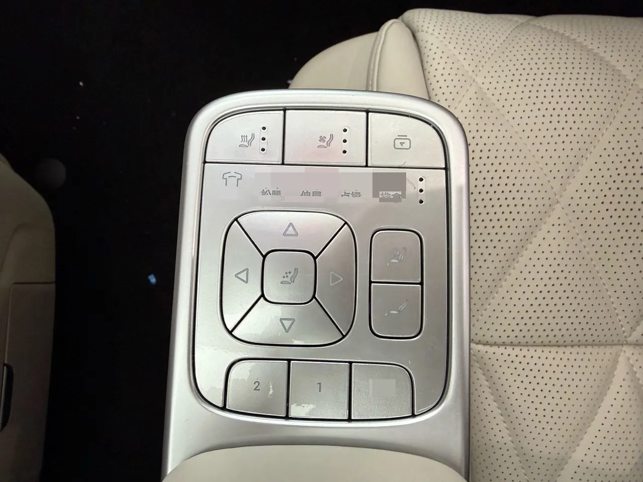 BYD 2026 Datang EV 850KM Four-wheel Drive Prosperity Edition Automatic Gear 12