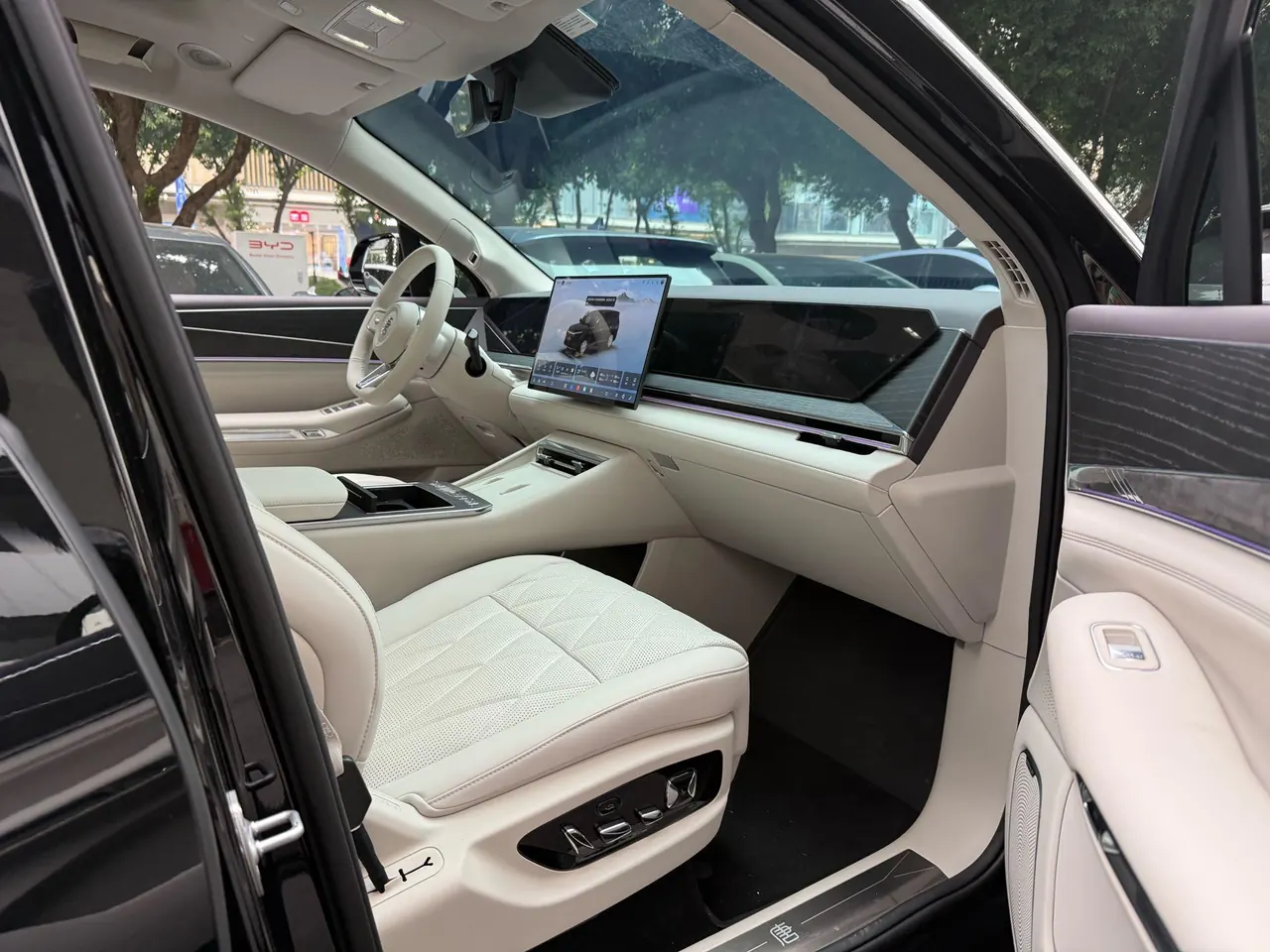 BYD 2026 Datang EV 850KM Four-wheel Drive Prosperity Edition Automatic Gear 8