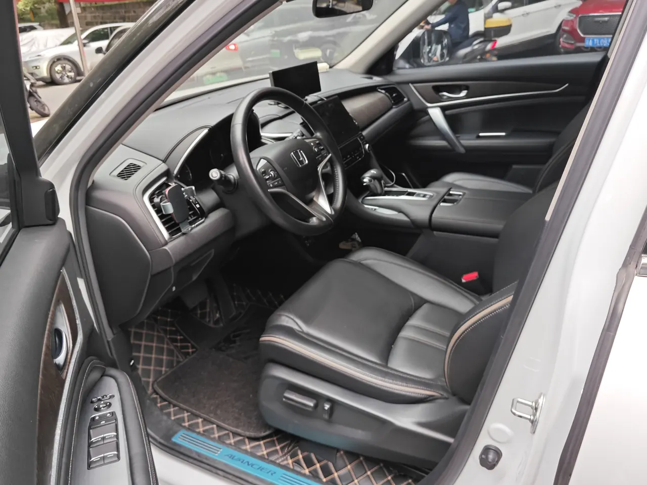 Honda 2020 Crown Road 1.5T Stepless 240TURBO Two-Drive Comfortable Edition Automatic Gear 4