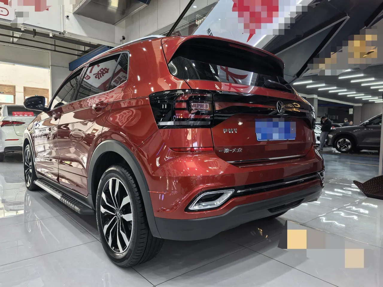 Volkswagen 2020 Shadow 1.5 R-Line Automatic Transmission 6