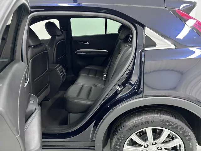 Cadillac 2021 XT4 2.0T 28T Two-Drive Leading Automatic Gear 14
