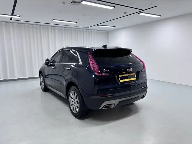 Cadillac 2021 XT4 2.0T 28T Two-Drive Leading Automatic Gear 4