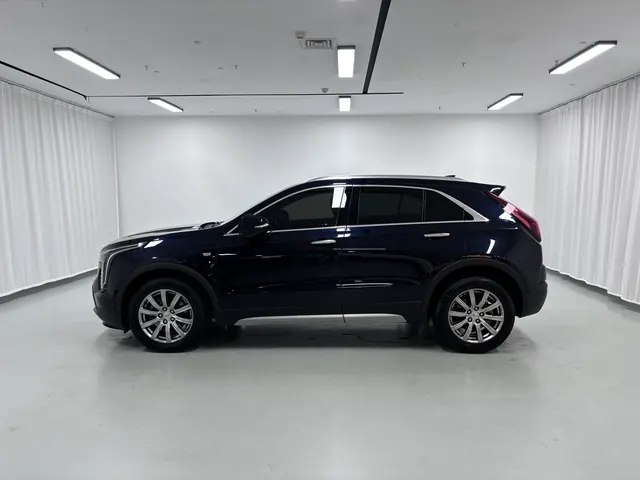 Cadillac 2021 XT4 2.0T 28T Two-Drive Leading Automatic Gear 5