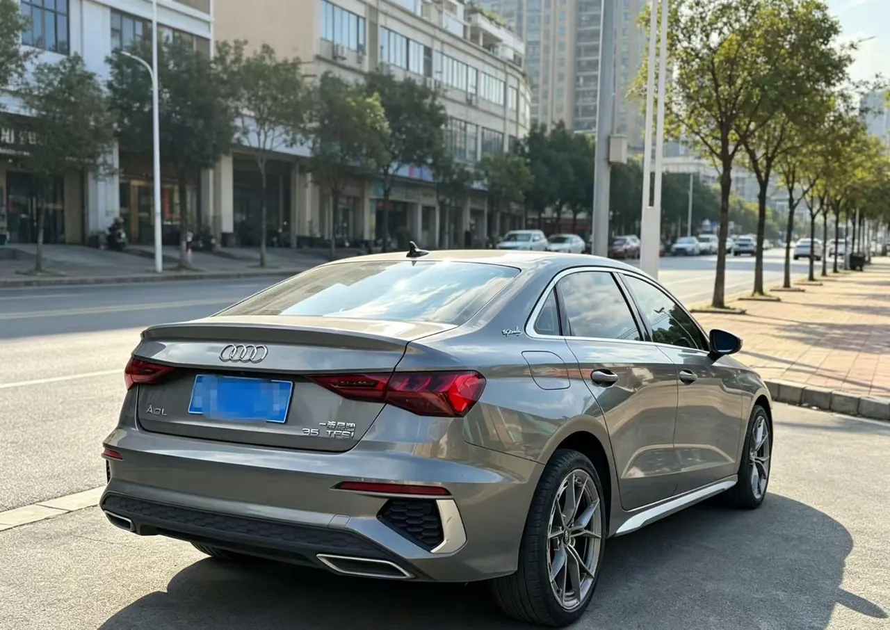Audi 2021 A3L Limousine 1.4TFSI 35TFSI Fashion Sports Automatic 7