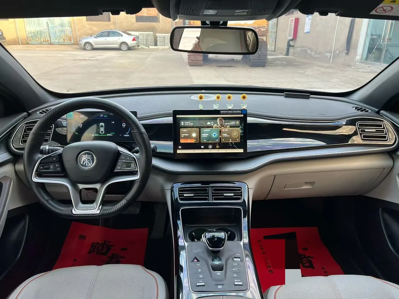 BYD 2023 Qin PLUS EV 420KM Champion Edition Leading Automatic Gear 5