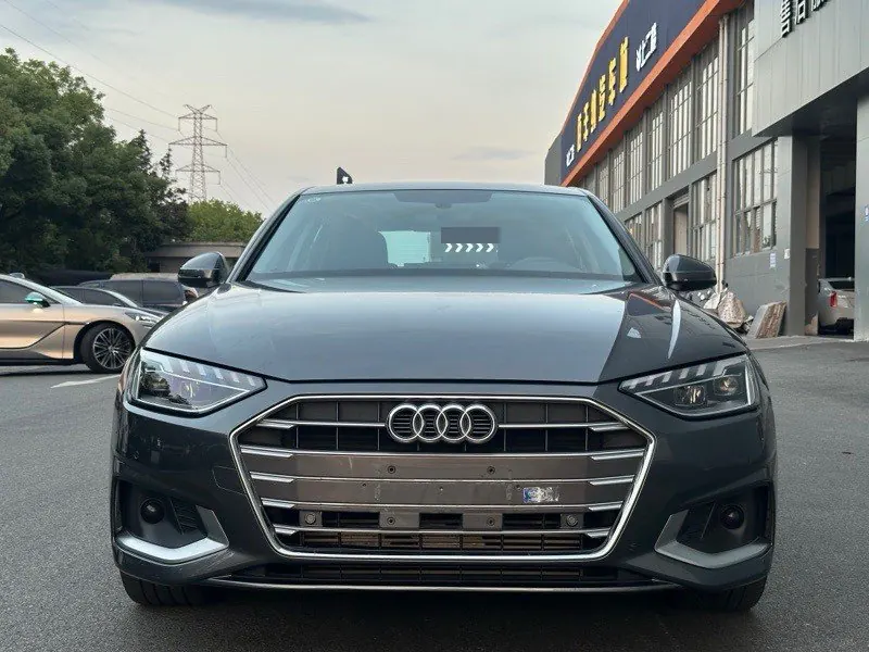 Audi 2023 A4L 2.0TFSI 40TFSI Fashion Dynamic Automatic 2