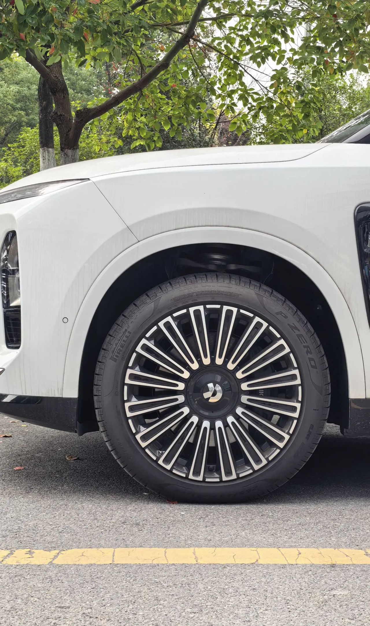 NIO 2026 ES8 6-seat executive deluxe automatic gear 4
