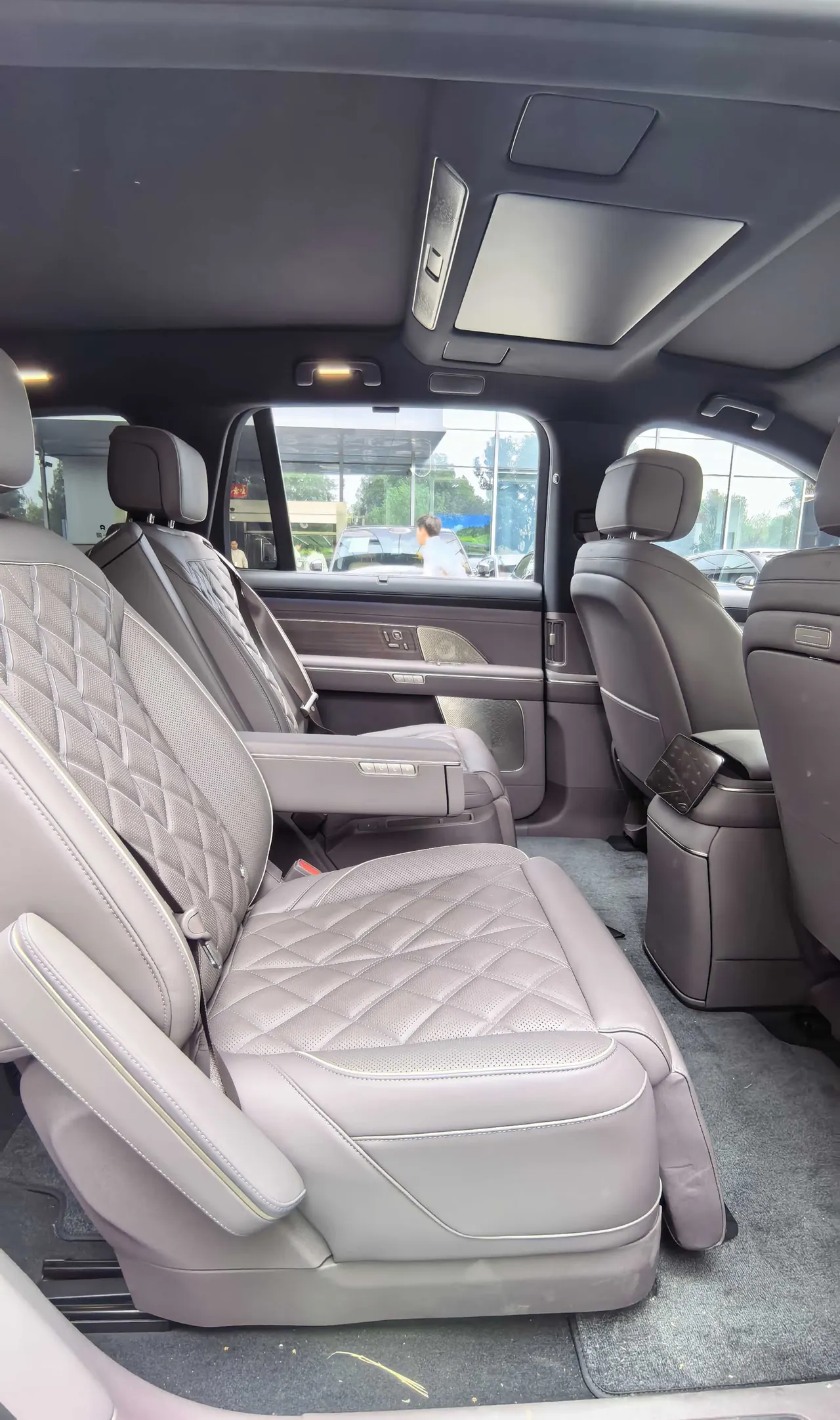NIO 2026 ES8 6-seat executive deluxe automatic gear 6