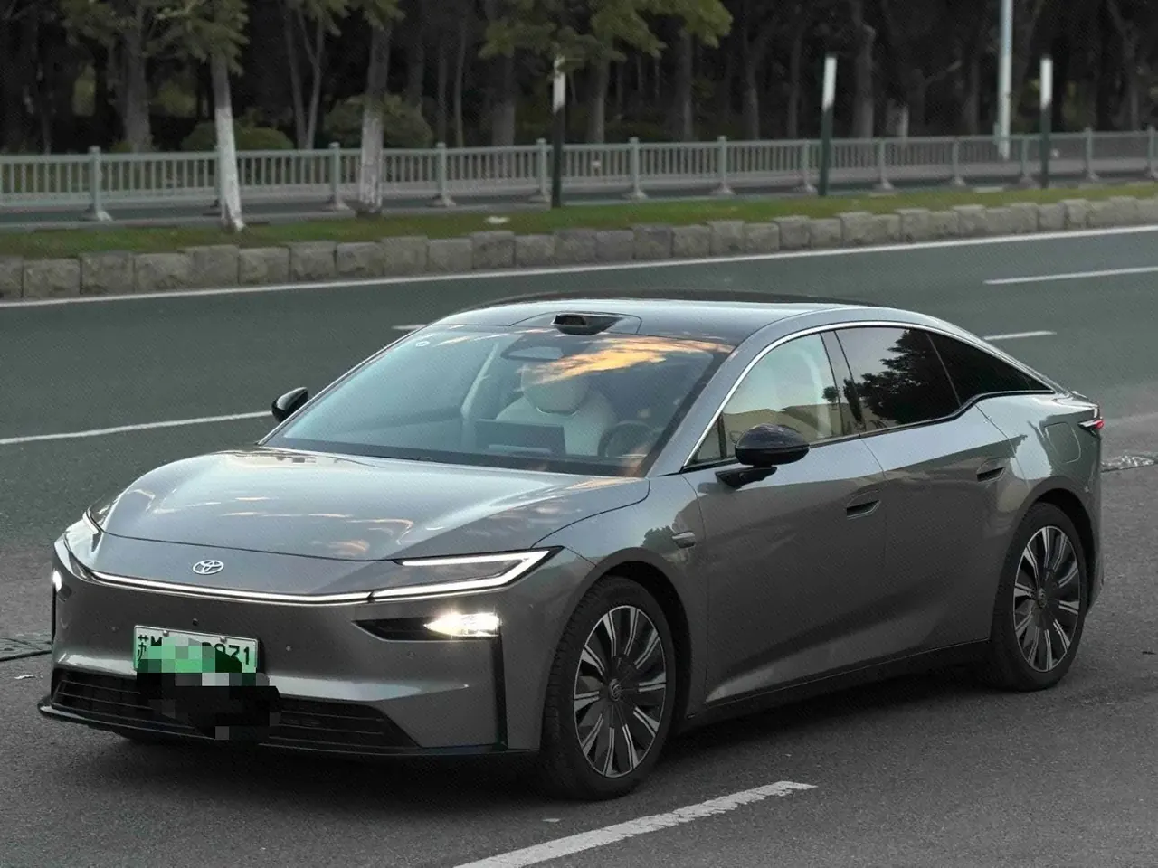Toyota 2026 Platinum Intelligence 7 710 Ultra Laser Radar Edition Automatic Gear - View 1